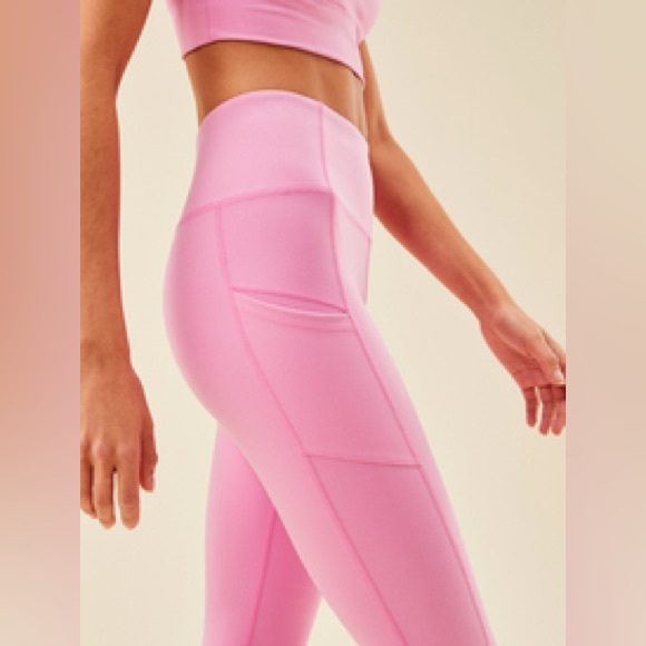 ROXY NWT Heart Into It Technical High Waisted Pink Leggings - Picture 5 of 9